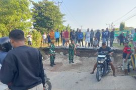 Pertamina mengalihkan suplai BBM dari Atapupu ke TTS imbas jembatan Oelmasi7 ambruk