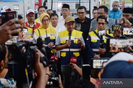 Ekonomi kemarin, pasokan BBM aman hingga stok pangan dipastikan aman