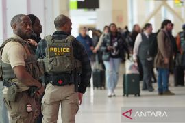 Trump mengancam akan kerahkan Garda Nasional ke bandara saat "shutdown"