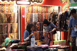 Batik Tulis Lasem diborong pembeli asal Myanmar hingga berrhasil catatkan omzet Rp150 juta di pameran Inacraft 2026
