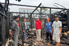 Bupati Lampung Barat imbau warga perhatikan berkala instalasi listrik