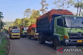 Pemkot Cimahi memaksimalkan ritase pembuangan atasi sampah usai Lebaran