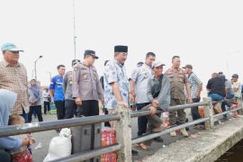Bupati Tanjab Barat pastikan keamanan arus balik di pelabuhan Kuala Tungkal