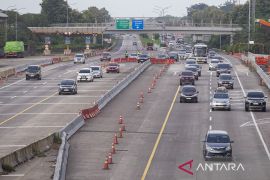 Arus balik H+5 Tol Cipali ramai