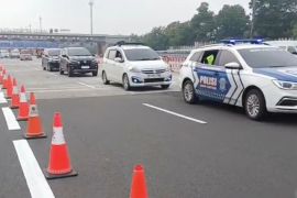 Jasamarga dan polisi berlakukan contraflow di ruas Tol Jakarta-Cikampek