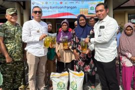 Bulog salurkan bantuan pangan kepada 18.248 warga Kepahiang