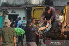 Pemkab Bangka Barat bersihkan saluran air kawasan cagar budaya