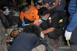 Satu orang tewas karena terserempet kereta di Jaktim