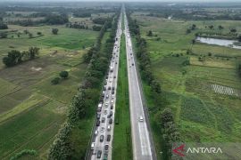 Polri kembali berlakukan one way di Tol Trans Jawa arah Jakarta