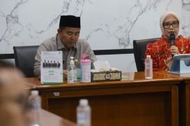 Kepulauan Seribu perkuat awasi obat dan makanan untuk warga-wisatawan