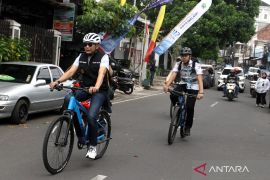 Kompor dan kendaraan listrik dinilai solusi hadapi ketakpastian energi