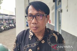 Dinkes Cianjur masih menunggu hasil pemeriksaan serum darah AMW dari Labkesda Jabar