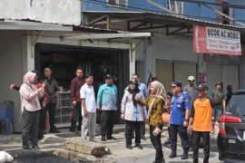 Pemkot Bandarlampung perbaiki jalan dan drainase di Kedamaian