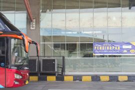 Terminal Pulo Gebang layani ratusan ribu penumpang selama arus mudik Lebaran 2026