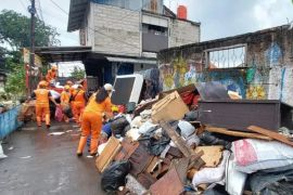 Ini langkah Pasar Jaya cegah sampah di Pasar Kramat Jati menumpuk