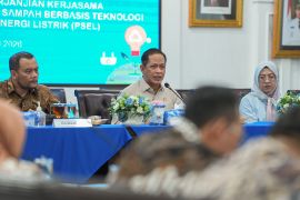 Menteri LH sebut percepatan bangun PSEL Semarang Raya solusi atasi sampah