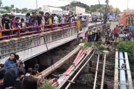 Polisi selidiki penemuan jasad bayi di Kali Pacing Bekasi