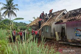 BPBD Ciamis menangani daerah yang terdampak bencana cuaca ekstrem