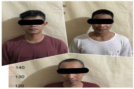 Polsek Banjarmasin Timur ungkap kasus pengeroyokan tiga pelaku serahkan diri