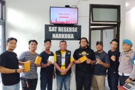 Polres Belitung kembali temukan empat paketan sabu di Pulau Ulat Bulu