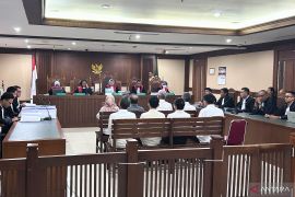 8 terdakwa pemerasan izin TKA Kemenaker dituntut 4-9,5 tahun penjara