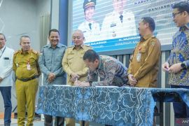 DPRD Kalsel dukung penuh pembangunan Jembatan Kotabaru