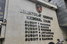 Polisi tangkap pembunuh yang sembunyikan mayat dalam "freezer"