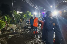 Sungai Krecek Kota Batu meluap akibatkan banjir