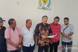 Arya Wedakarna (AWK) minta maaf ke jurnalis buntut unggah info hoaks