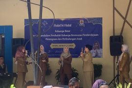 Pemkab Cirebon hentikan aktivitas musik dangdut saat halalbihalal