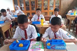 Disdik Kota Cirebon mengkaji konsep lima hari sekolah untuk SD
