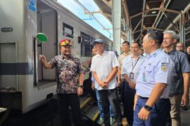 Andini hemat Rp4 juta, Bank Jateng fasilitasi program balik rantau gratis 2026