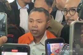 Abdul Wahid ajukan eksepsi, bantah dakwaan jaksa KPK