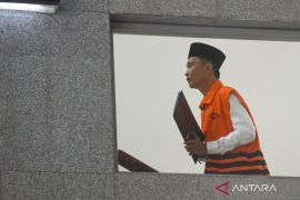 KPK periksa polisi dan jaksa untuk usut THR dari Bupati Rejang Lebong