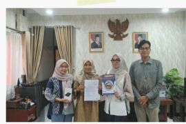 Penyerahan produk dan dokumen foto tegak PUNA dukung percepatan PTSL 2026