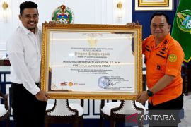 Terima piagam, Bobby dukung pendirian Balai Latihan Mitigasi Bencana