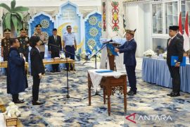 Gubernur resmi lantik Linae Victoria Aden sebagai Pj Sekda Kalteng