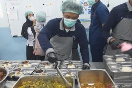 BGN: MBG segar dibagi 5 hari untuk anak sekolah, 3T diberi MBG kering