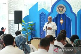 Kemarin, Insentif Mitra MBG hingga klinik kesehatan haji