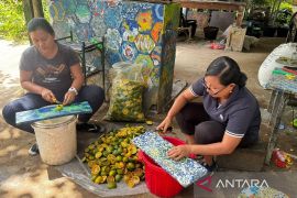 KEK Kura Kura bina komunitas yang memproduksi ekoenzim