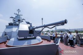 Kapal Rusia bersandar di Pelabuhan Tanjung Priok