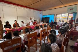 Koster salurkan bantuan untuk sekolah di Buleleng