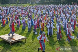 Pagelaran Tari Wulang Sunu massal