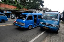 Libur Lebaran, Dishub Bogor larang operasional angkot di Jalur Puncak