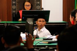 Tim Hotman Paris bela tersangka kasus kematian mahasiswi di NTB