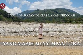 Nyala harapan di atas lahan sekolah yang masih menyimpan luka