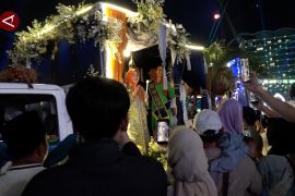 Tetabuhan beduk ramaikan malam takbiran Lebaran di Bundaran HI