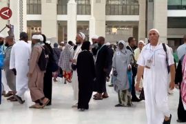 Imbas konflik, 2.500 jamaah umrah asal Sumbar tertahan di Arab Saudi