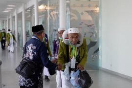 Kemenhaj imbau jamaah umrah tunda keberangkatan ke Tanah Suci