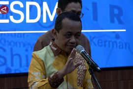 Menteri ESDM Bahlil pastikan BBM subsidi tidak naik meski ada gejolak